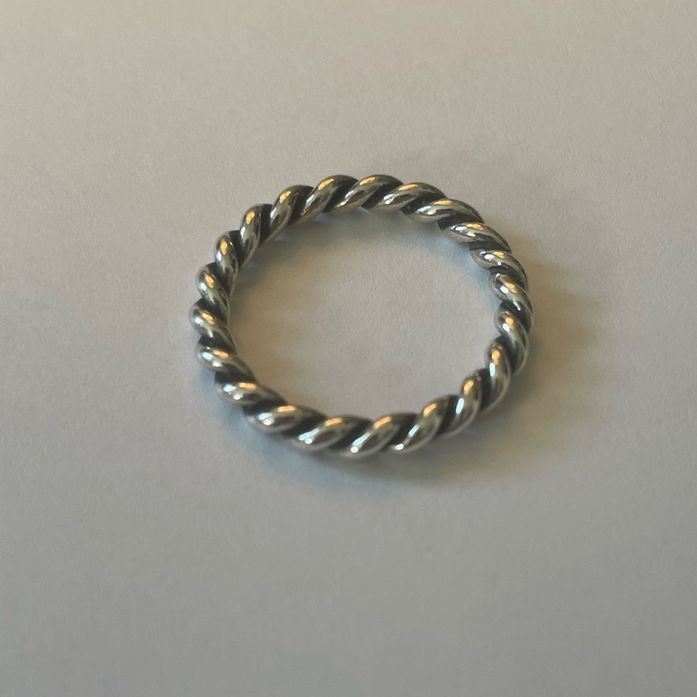 Elegant 925 Sterling Silver Twisted Rope Pandora Ring